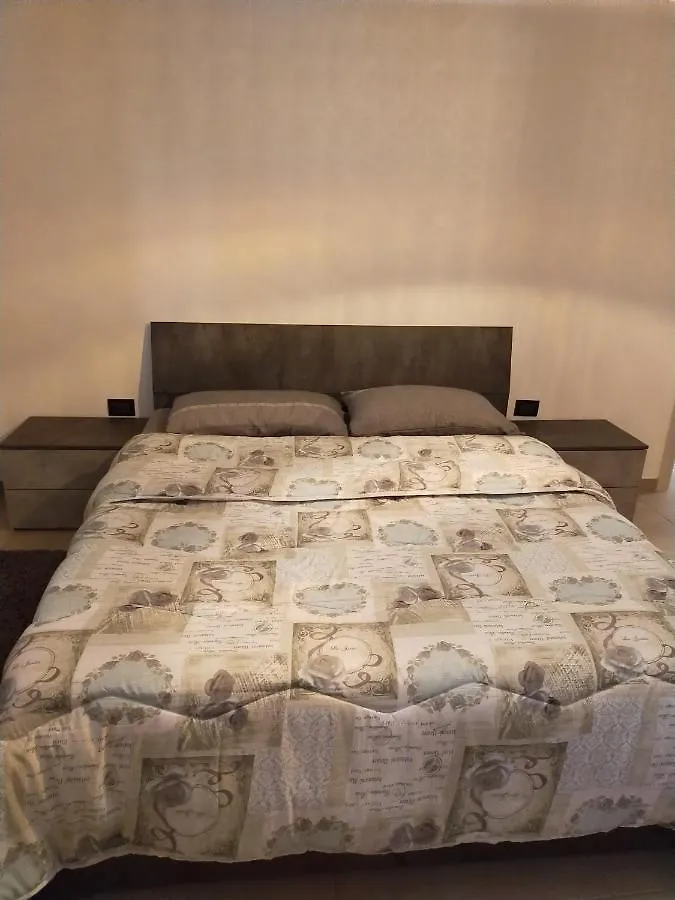 Lecco Center Rooms